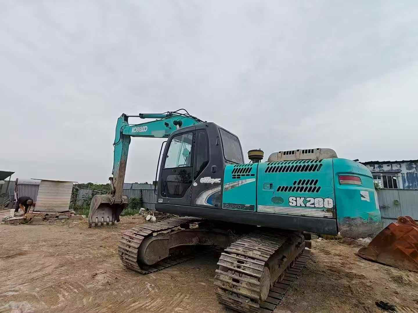 Buy Kobelco SK210 Used Excavator / 3
