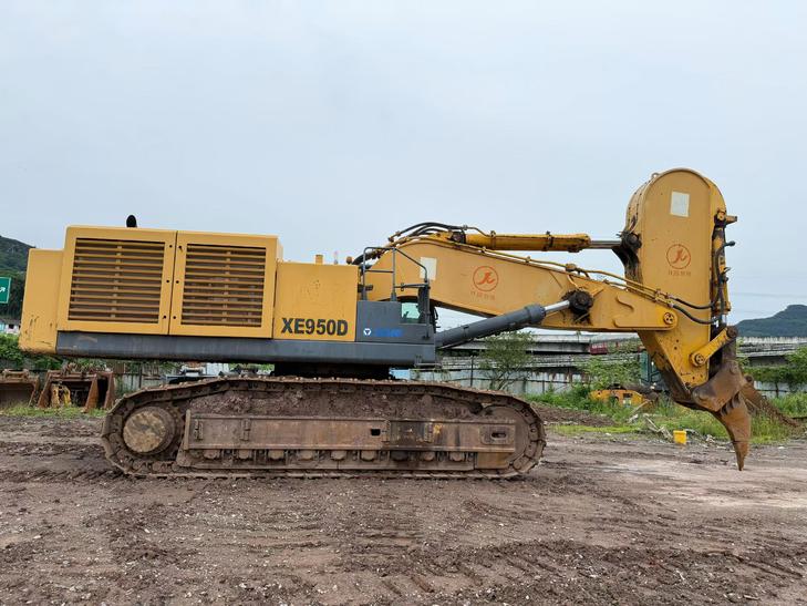 Buy XCMG XE900C Used Excavator / 1