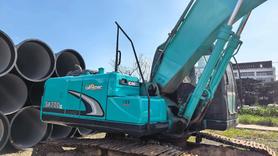 Buy Kobelco SK200-2 Used Excavator / 4 Buy Kobelco SK200-2 Used Excavator / 4