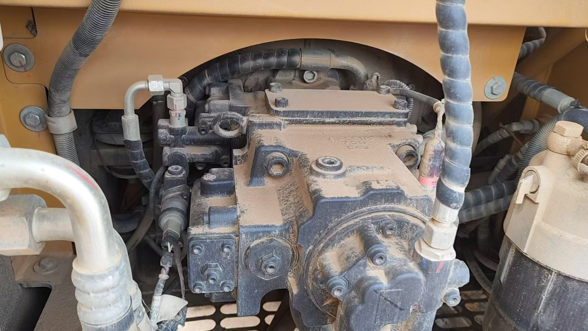 Buy Sany SY135 Used Excavator / 4