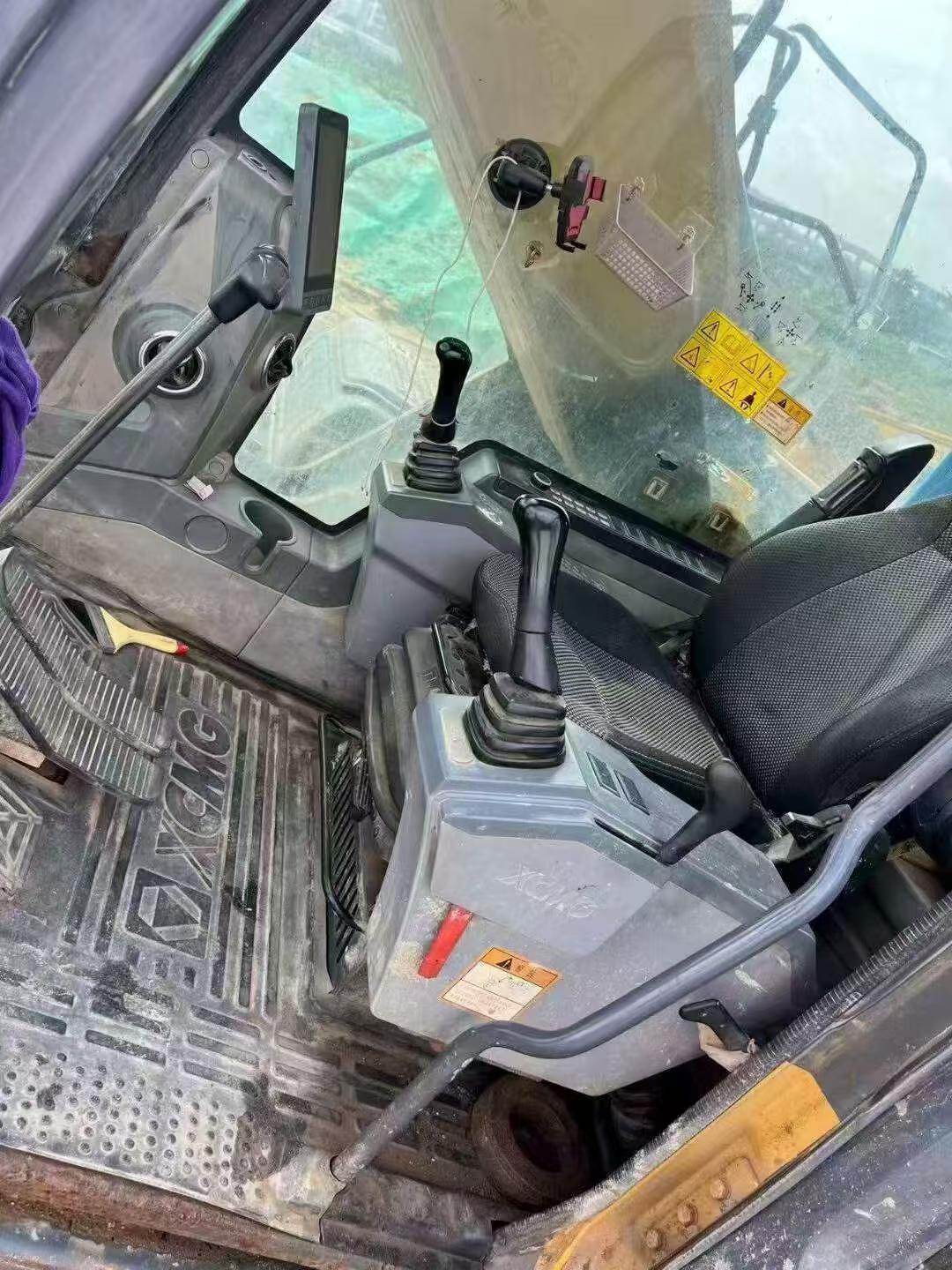 Buy XCMG XE370 Used Excavator / 2