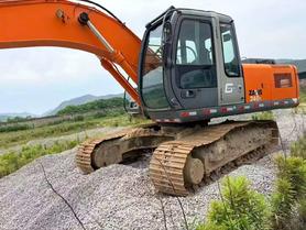 Buy Hitachi ZX200-3G Used Excavator / 2 Buy Hitachi ZX200-3G Used Excavator / 2