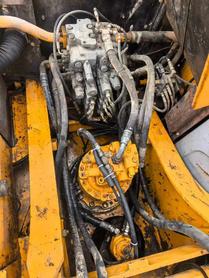 Buy Kato HD820R Used Excavator / 5 Buy Kato HD820R Used Excavator / 5