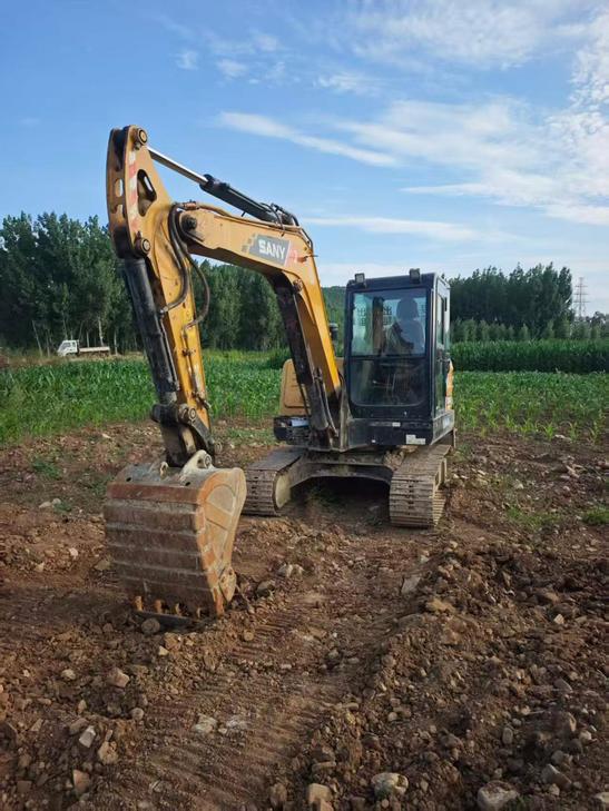 Buy Sany SY55 Used Excavator / 1