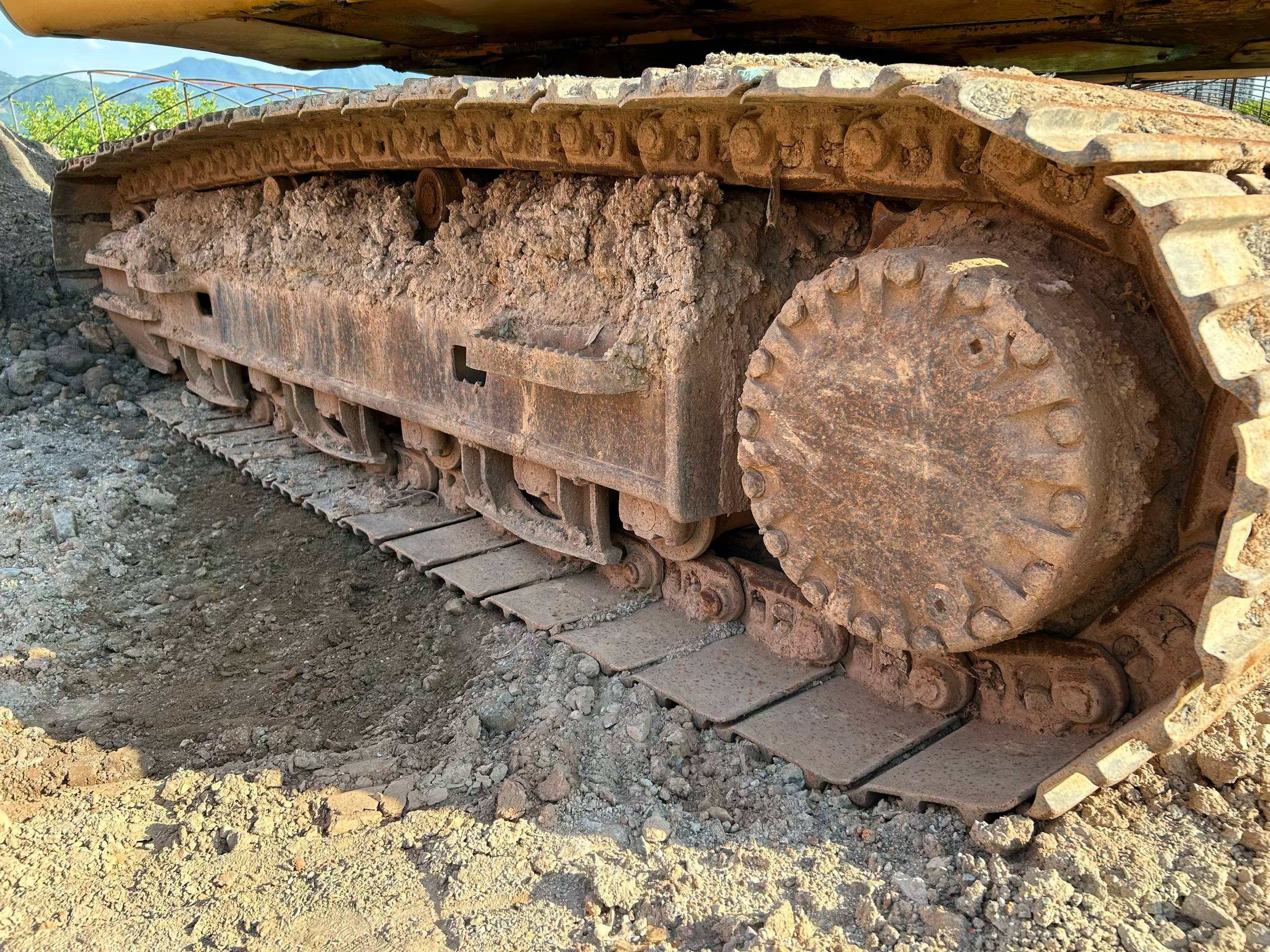 Buy Caterpillar 320C Used Excavator / 8