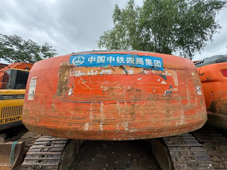 Buy Doosan DH220 Used Excavator / 1