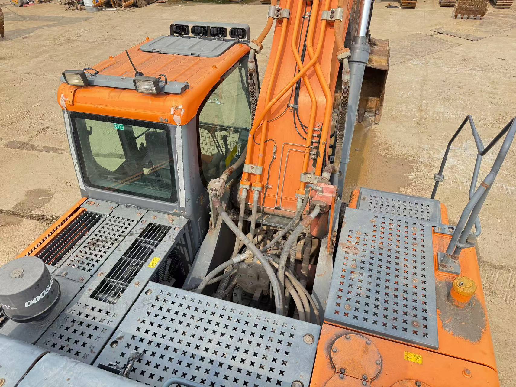 Buy Doosan DX380LC-5 Used Excavator / 5
