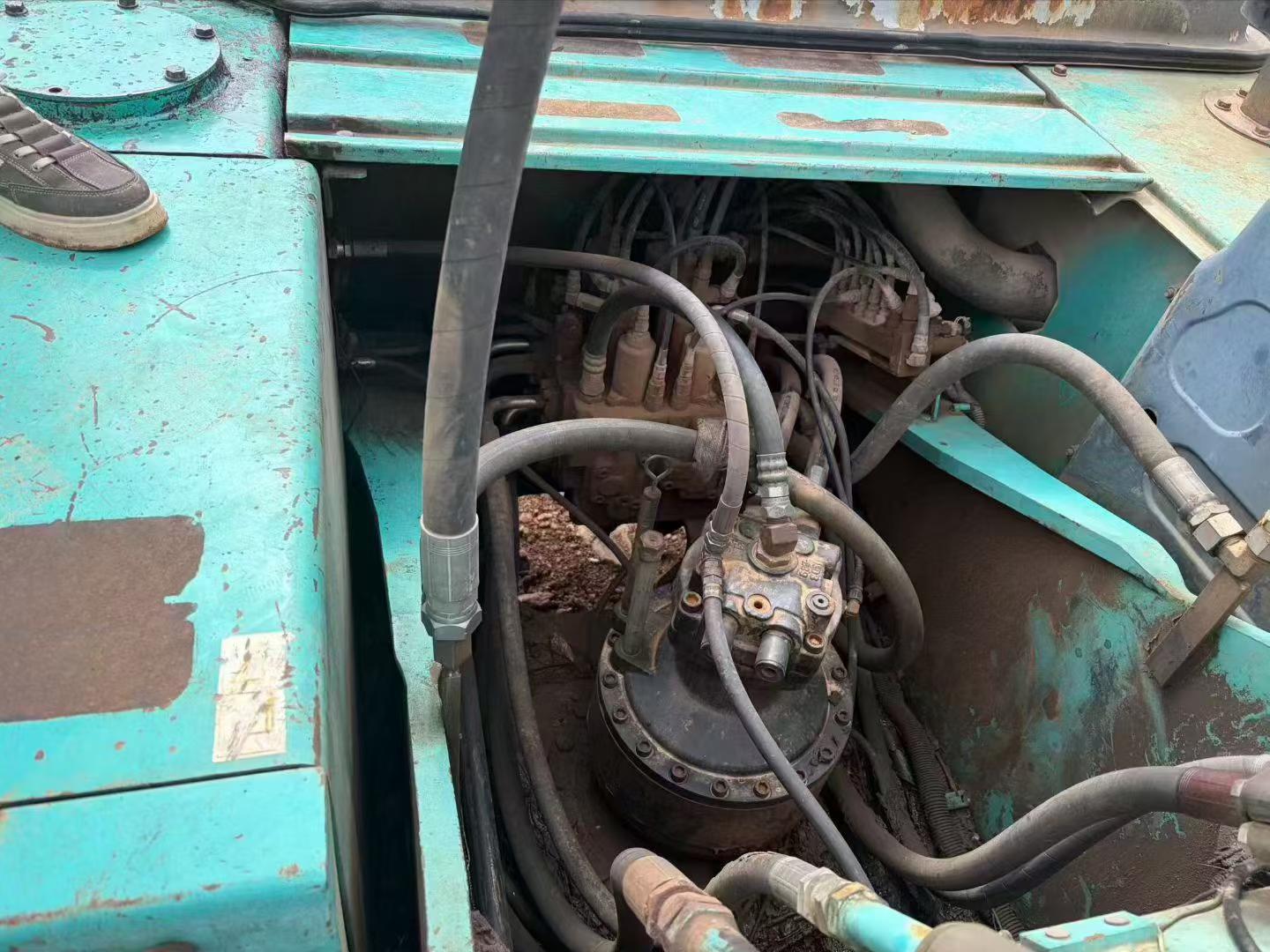 Buy Kobelco SK250-6 Used Excavator / 5