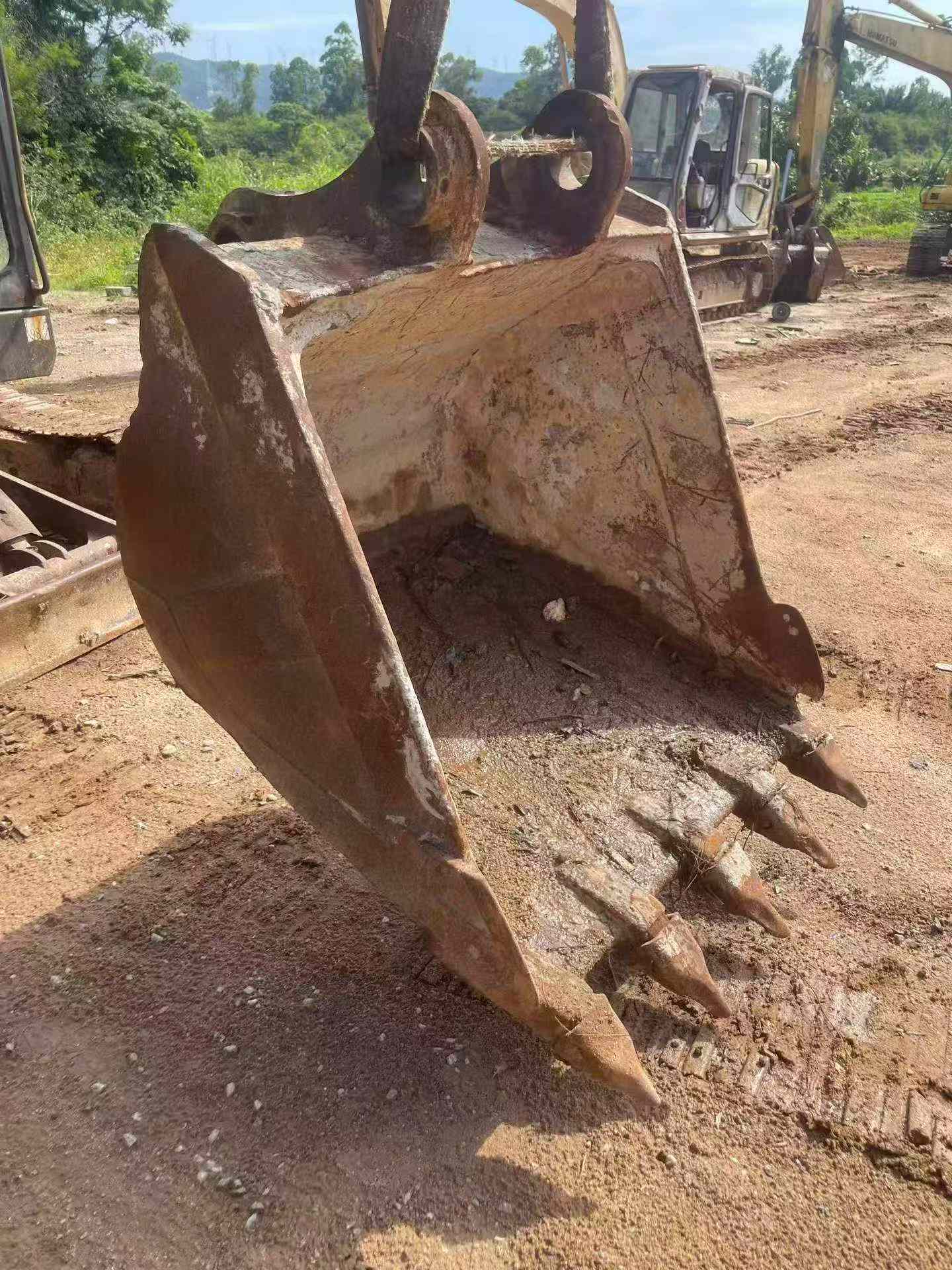 Buy Kobelco SK230 Used Excavator / 3