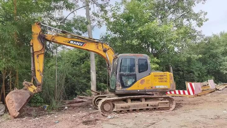 Buy Sany SY135 Used Excavator / 1