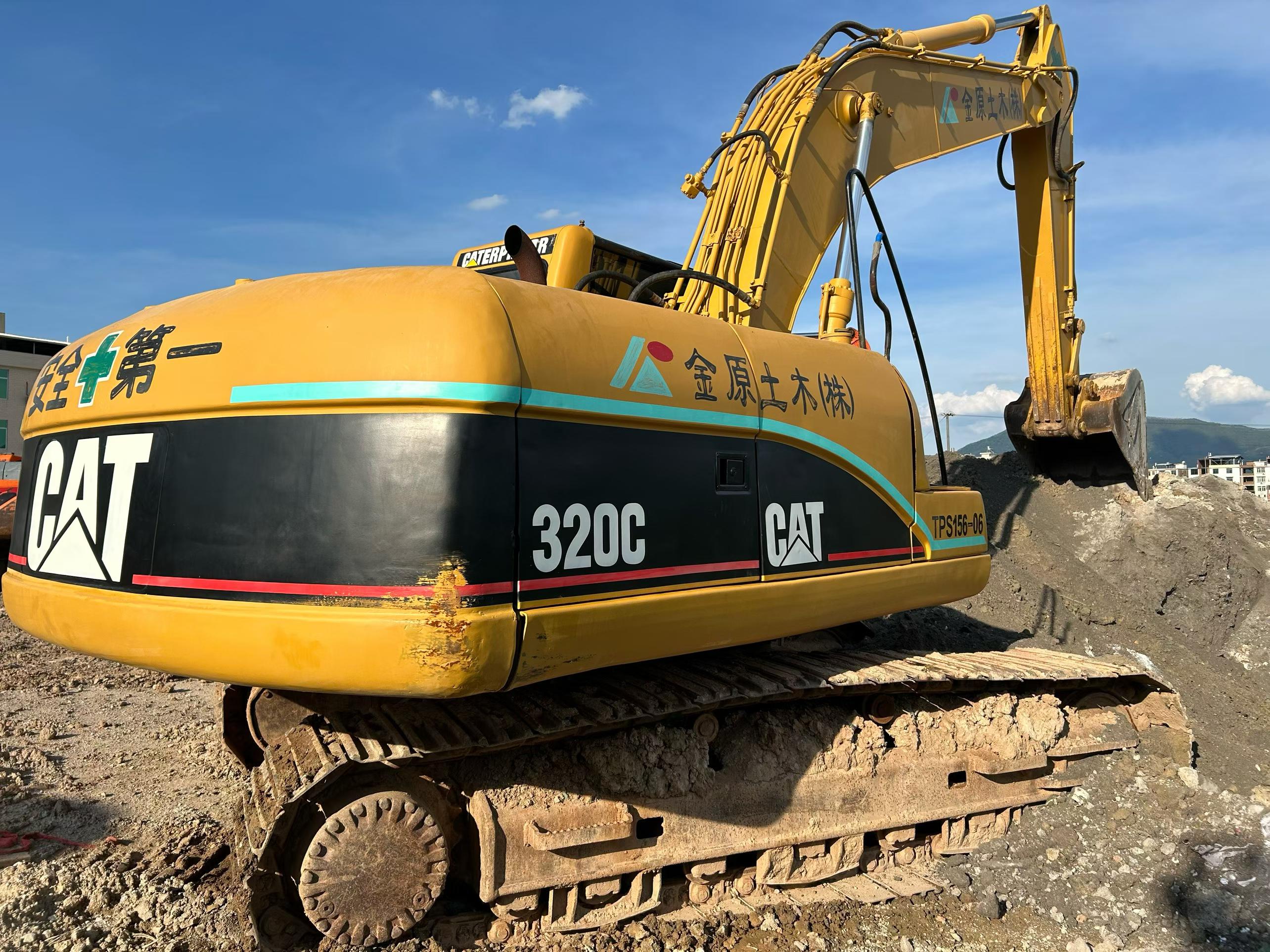 Buy Caterpillar 320C Used Excavator / 3