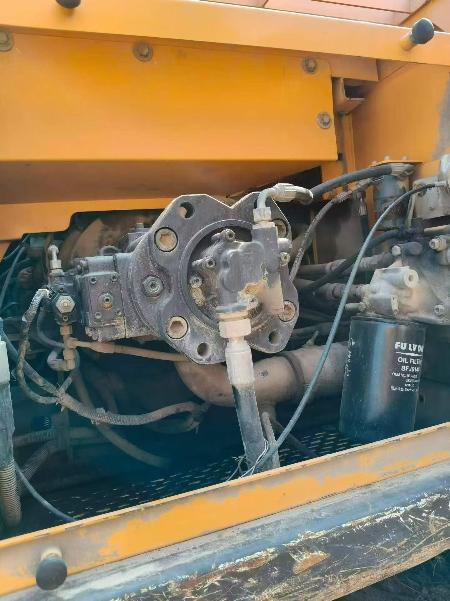 Buy Sany SY215C Used Excavator / 8