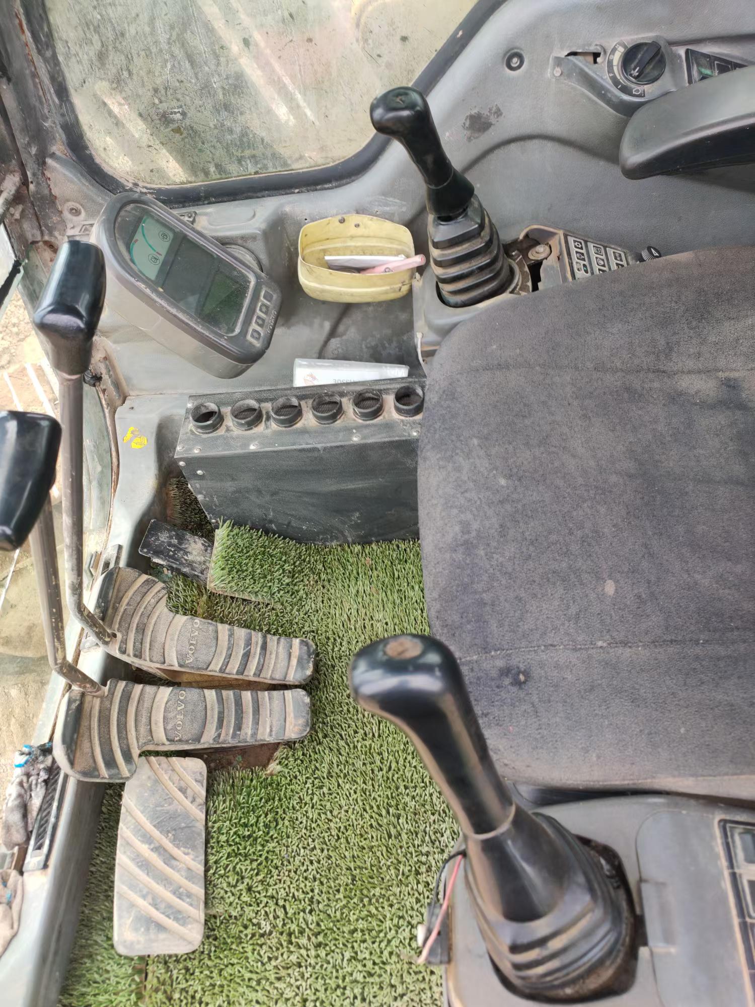 Buy Volvo EC210B Used Excavator / 8