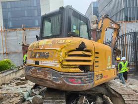 Buy XCMG XE55DA Used Excavator / 2 Buy XCMG XE55DA Used Excavator / 2