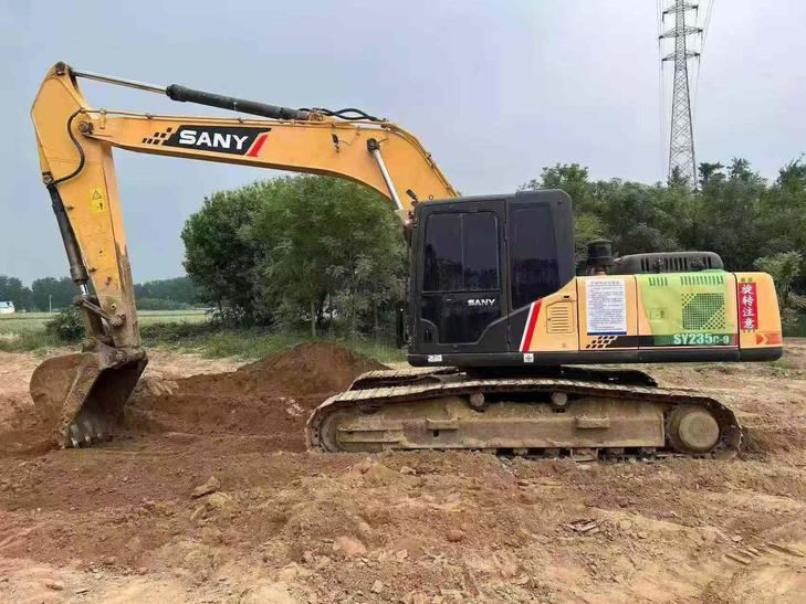 Buy Sany SY235C Used Excavator / 1