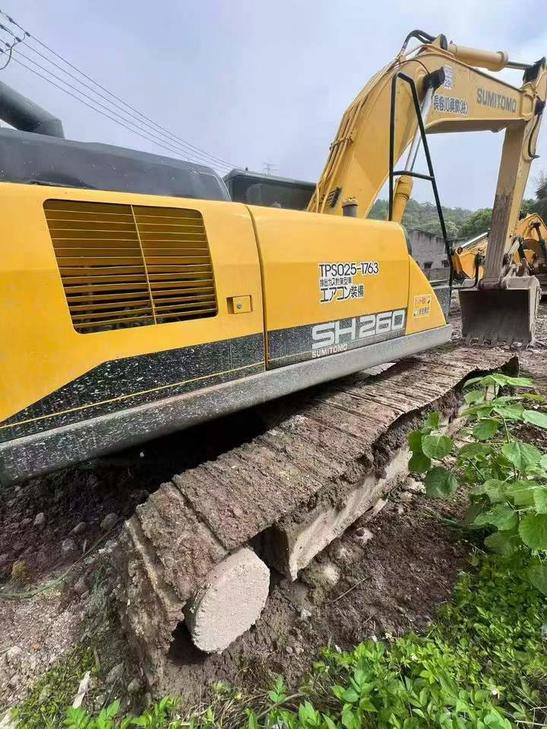 Buy Sumitomo S260 Used Excavator / 1