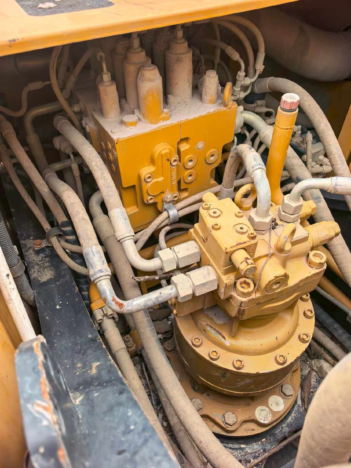 Buy Sany SY200C Used Excavator / 5