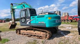 Buy Kobelco SK200-11 Used Excavator / 6 Buy Kobelco SK200-11 Used Excavator / 6