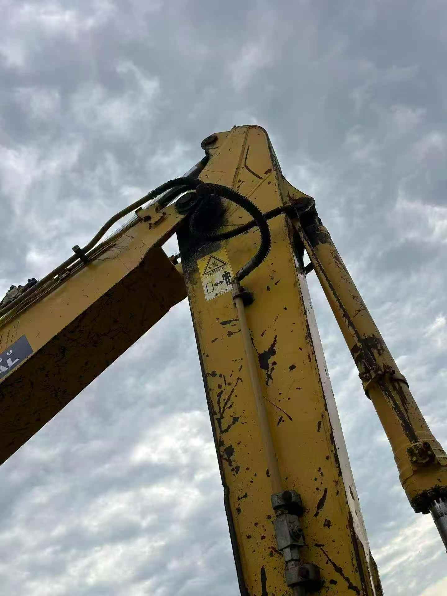 Buy Komatsu PC200-8 Used Excavator / 4