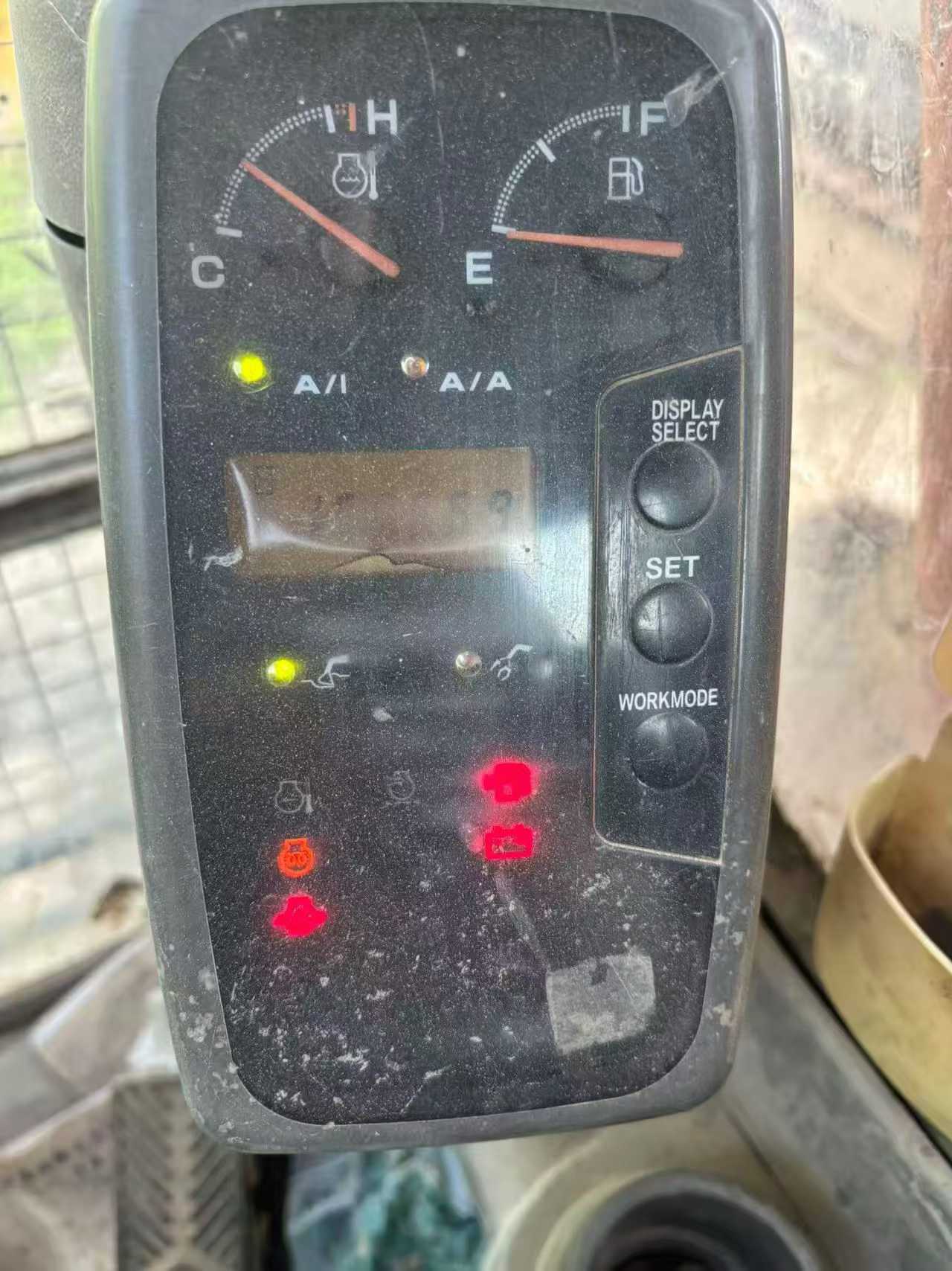 Buy Hitachi ZX200-6 Used Excavator / 5