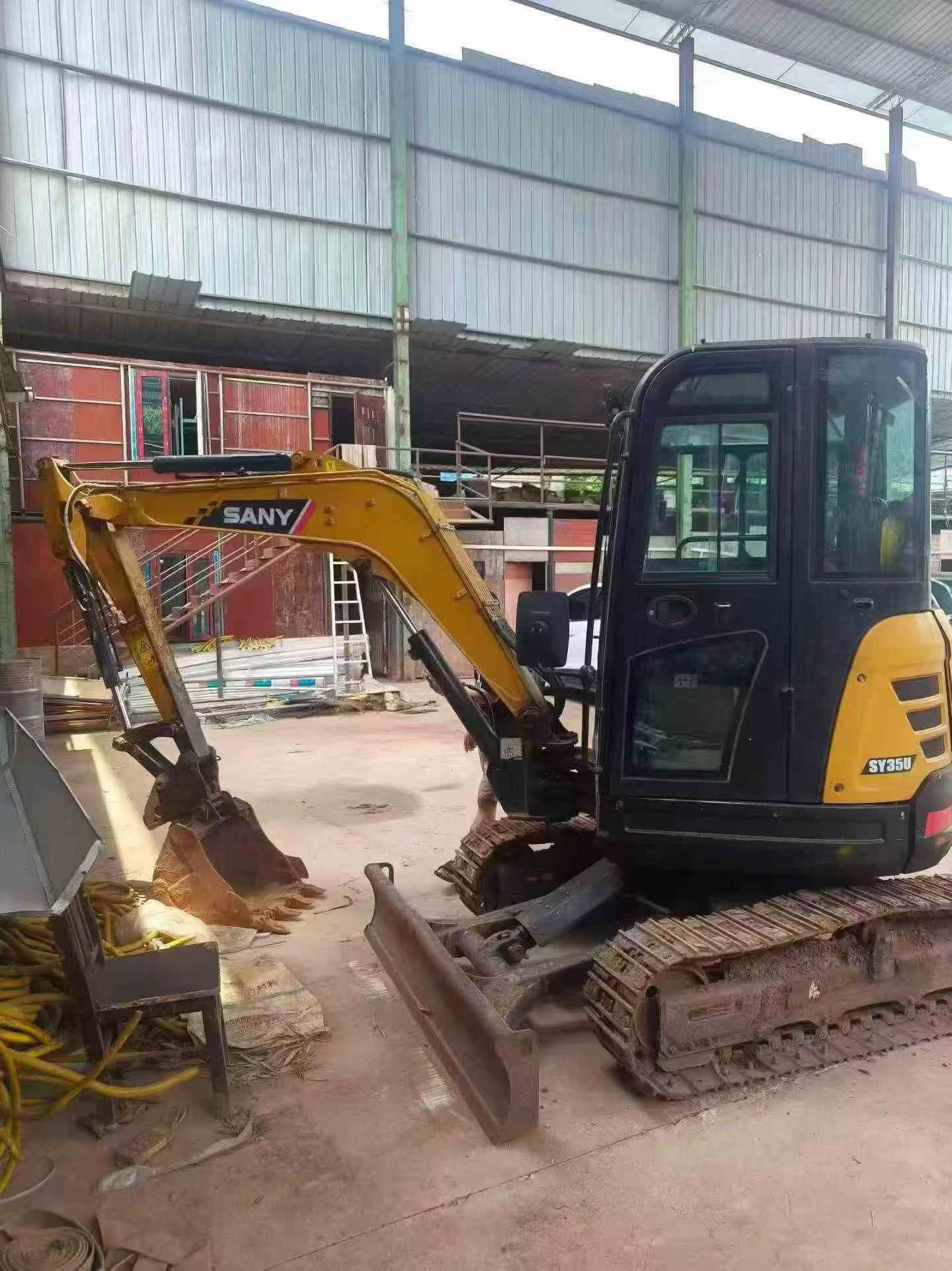 Buy Sany SY35C Used Excavator / 3