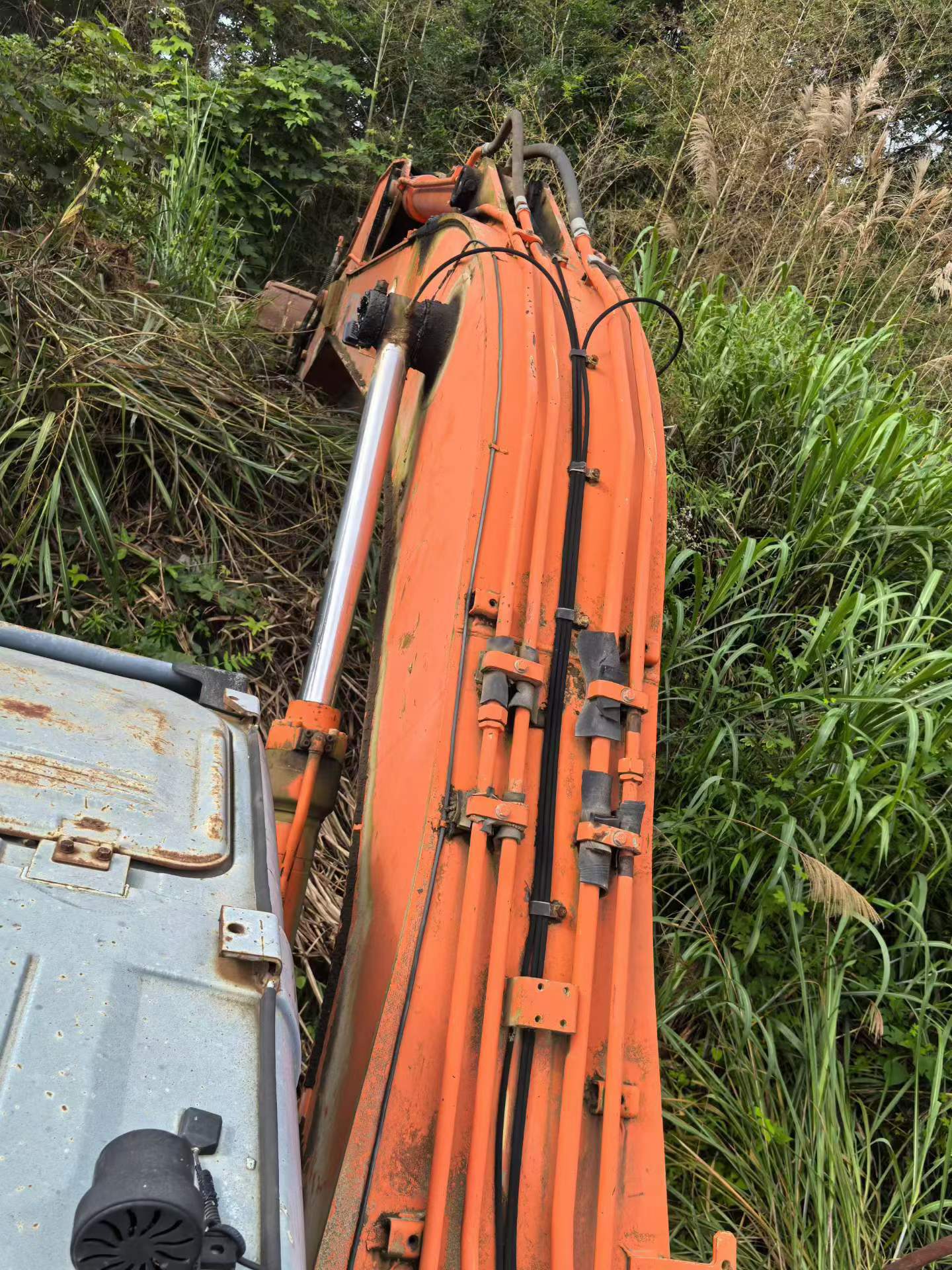 Buy Hitachi ZW250 Used Excavator / 3