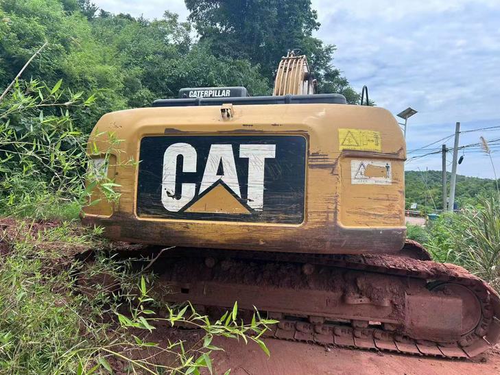 Buy Caterpillar 320D Used Excavator / 1