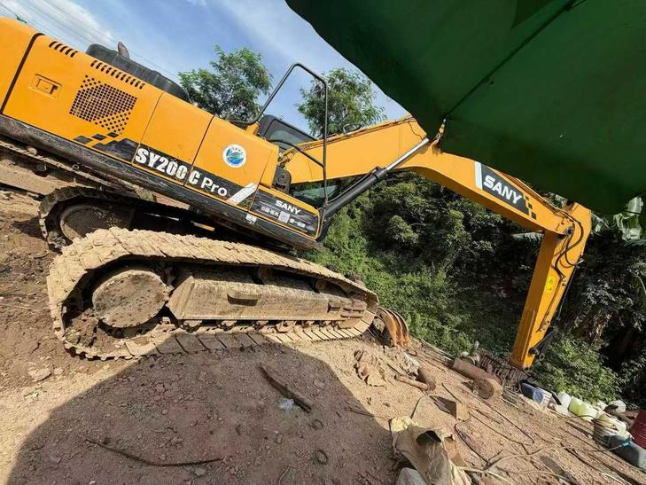 Buy Sany SY200C Used Excavator / 1