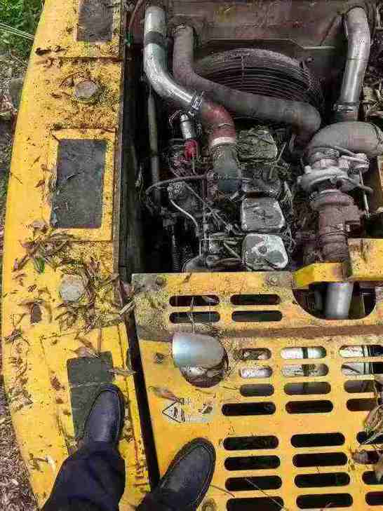 Buy XCMG XE150 Used Excavator / 1