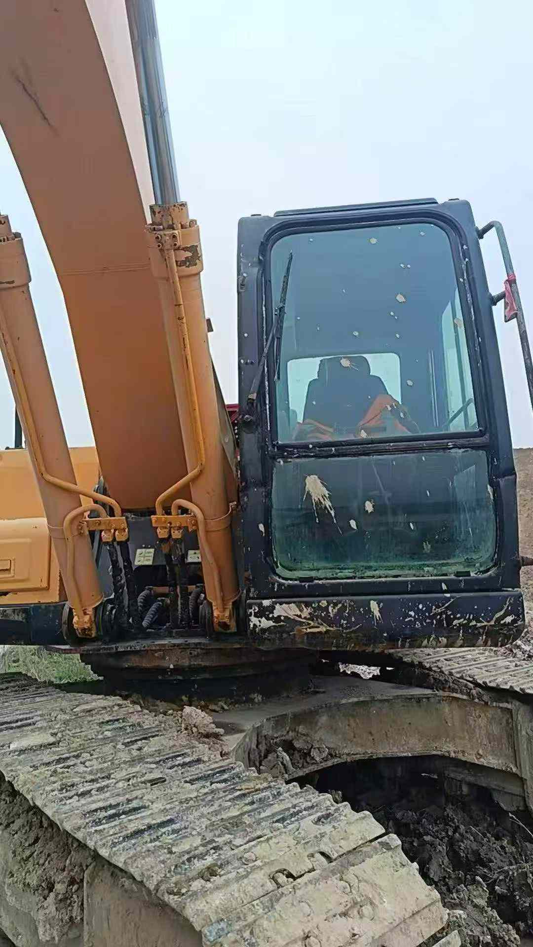 Buy Hyundai R225-7 Used Excavator / 6