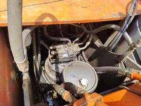 Buy Hitachi EX250-5 Used Excavator / 4 Buy Hitachi EX250-5 Used Excavator / 4
