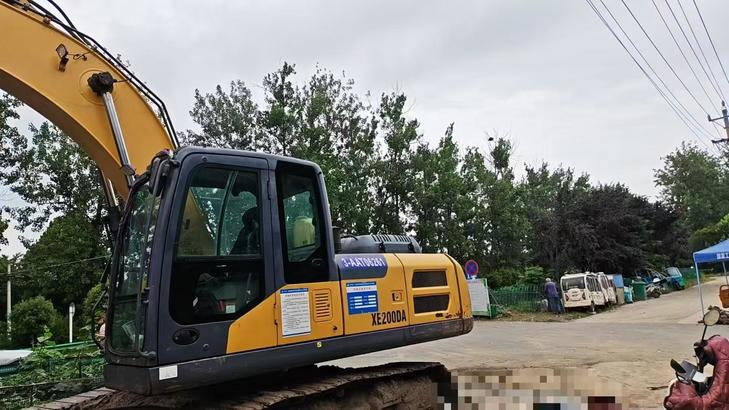 Buy XCMG XE200 Used Excavator / 1