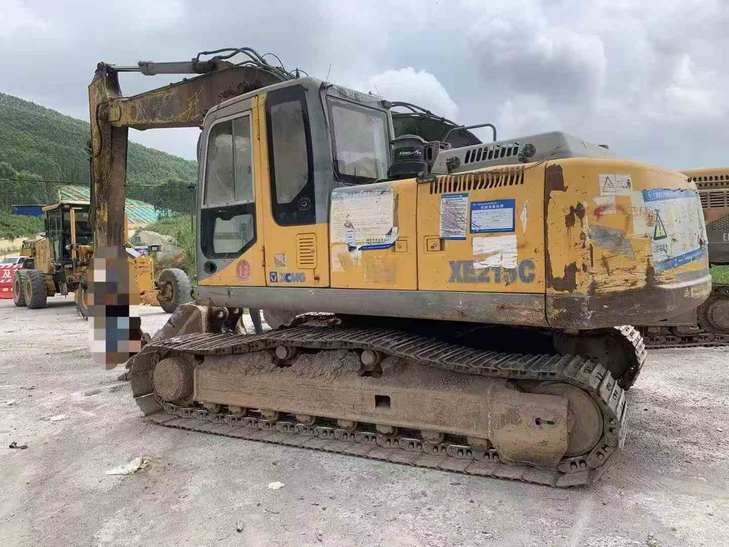 Buy XCMG XE215 Used Excavator / 1