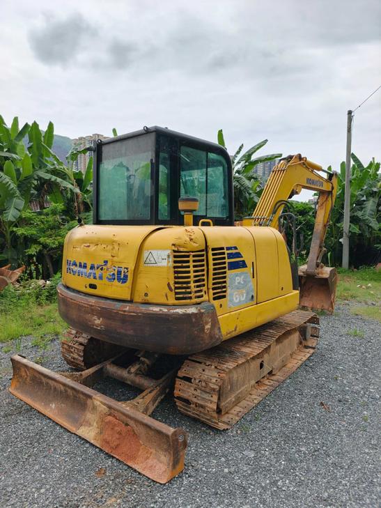 Buy Komatsu PC56-7 Used Excavator / 1