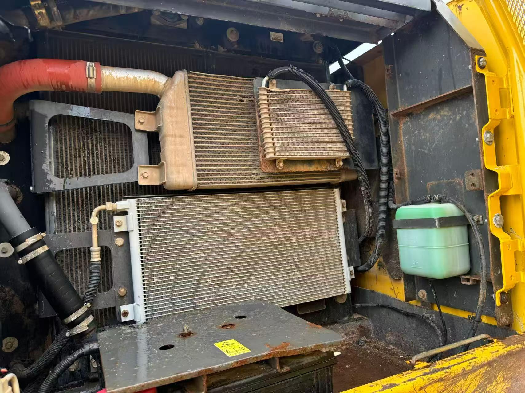 Buy Sumitomo SH200A5 Used Excavator / 5