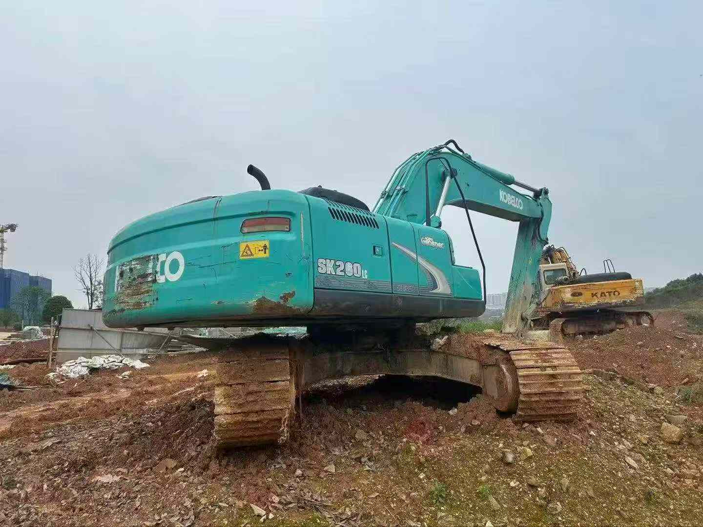 Buy Kobelco SK260 Used Excavator / 5