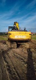 Buy Kobelco SK200 Used Excavator / 3 Buy Kobelco SK200 Used Excavator / 3