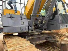 Buy XCMG XE750D Used Excavator / 3 Buy XCMG XE750D Used Excavator / 3