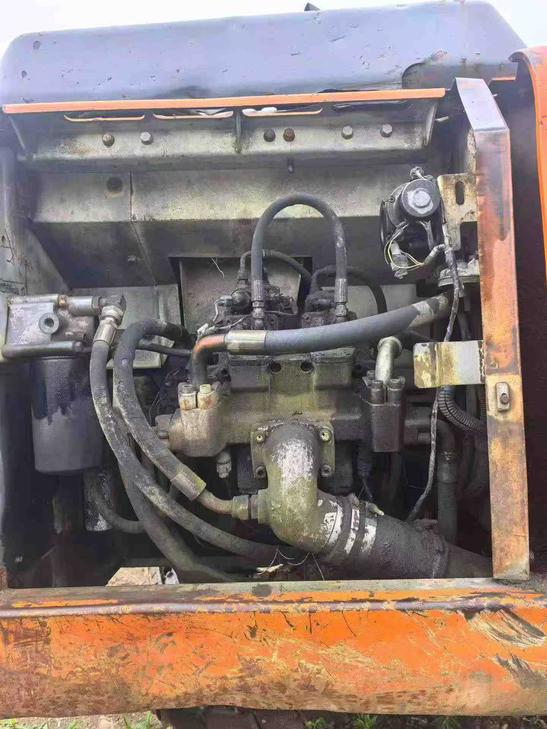 Buy Hitachi ZX200-6 Used Excavator / 1