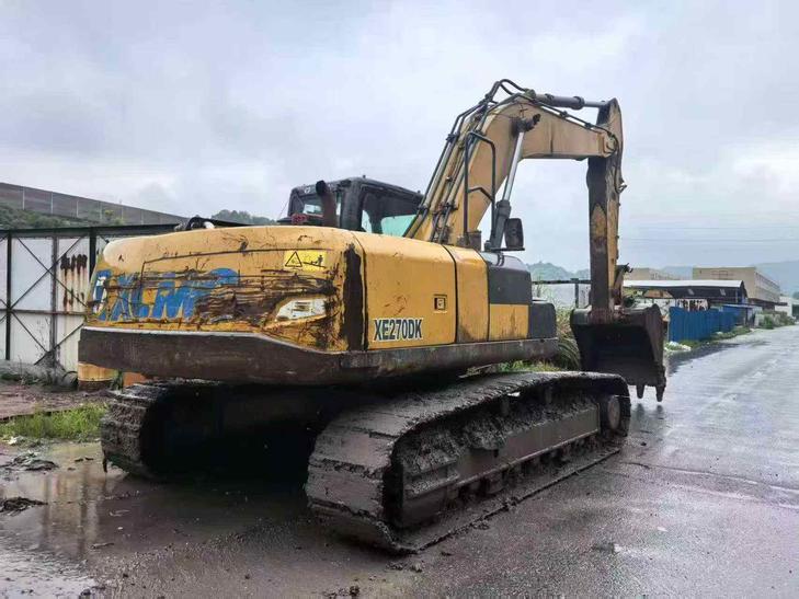 Buy XCMG XE270DK Used Excavator / 1