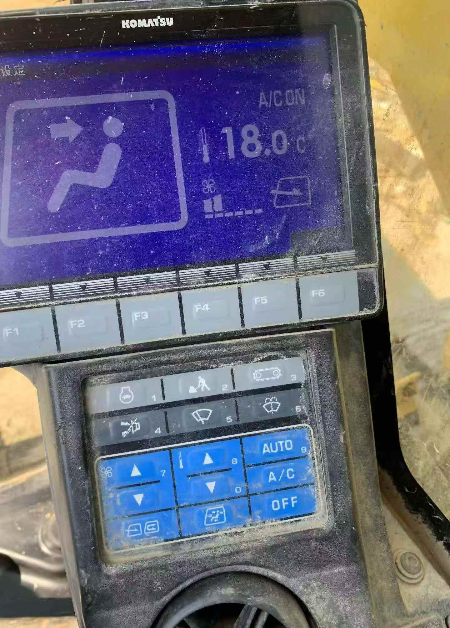 Buy Komatsu PC200-8 Used Excavator / 9