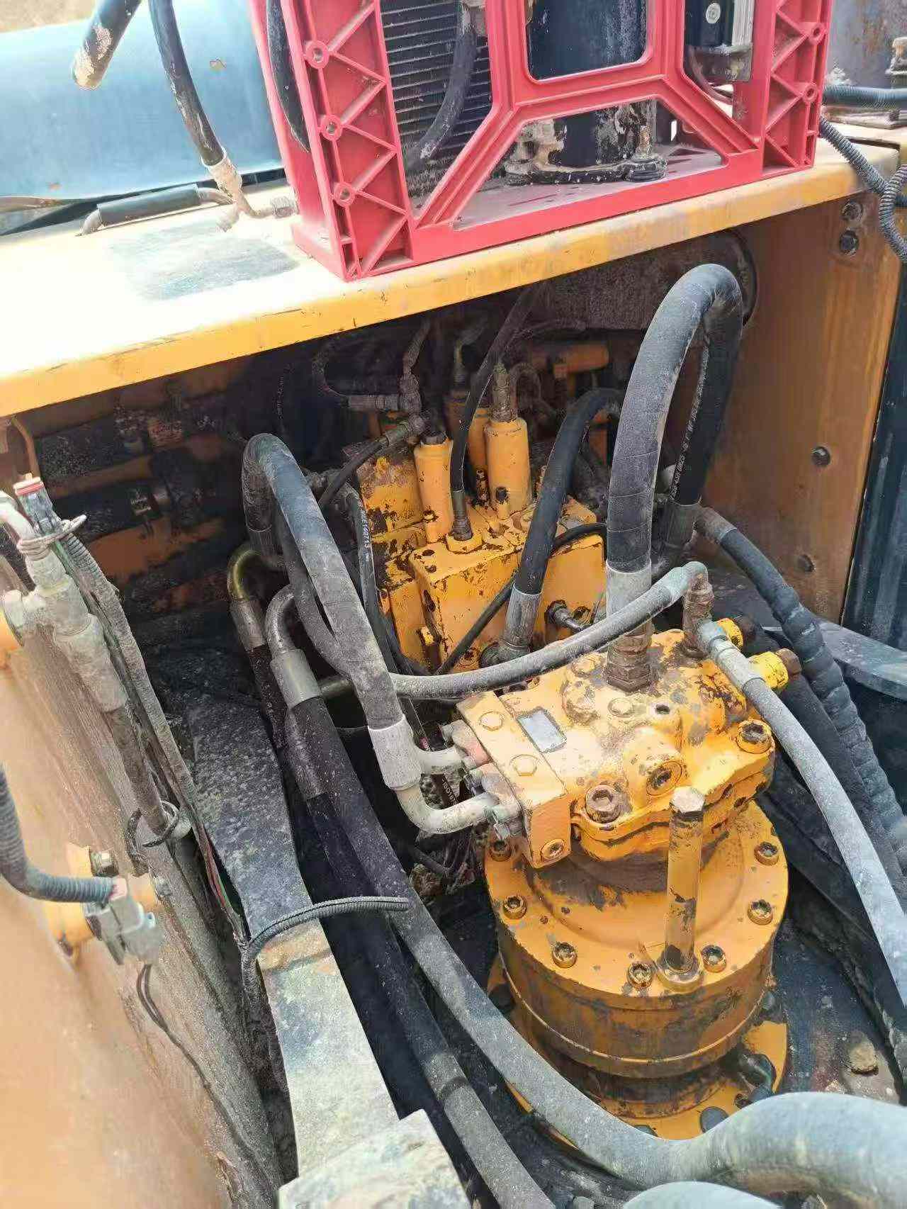 Buy Hyundai R225-7 Used Excavator / 2
