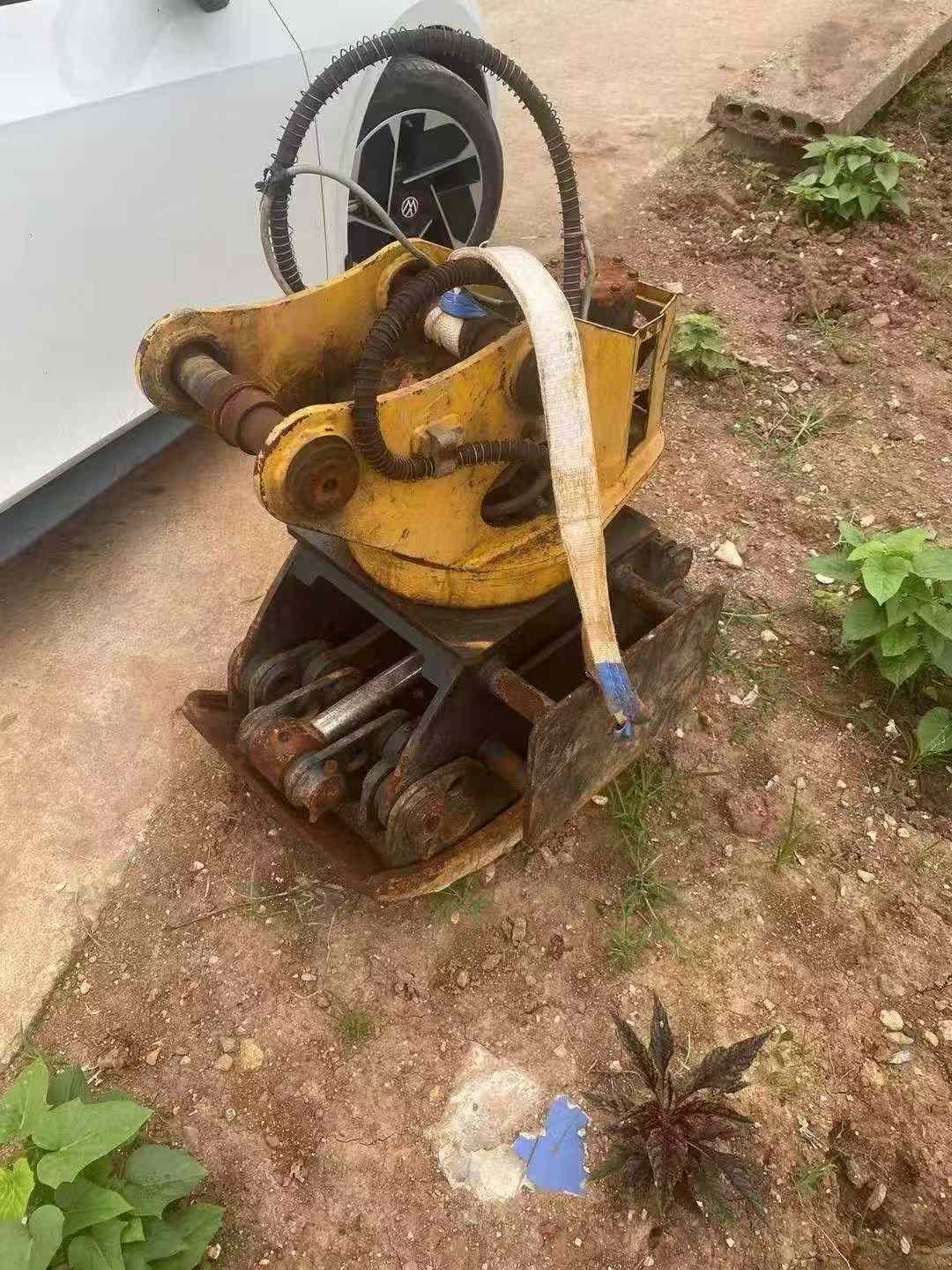 Buy XCMG XE75C Used Excavator / 8