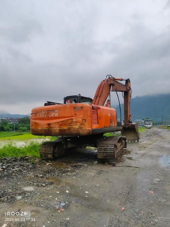 Buy Hitachi ZW250 Used Excavator / 1