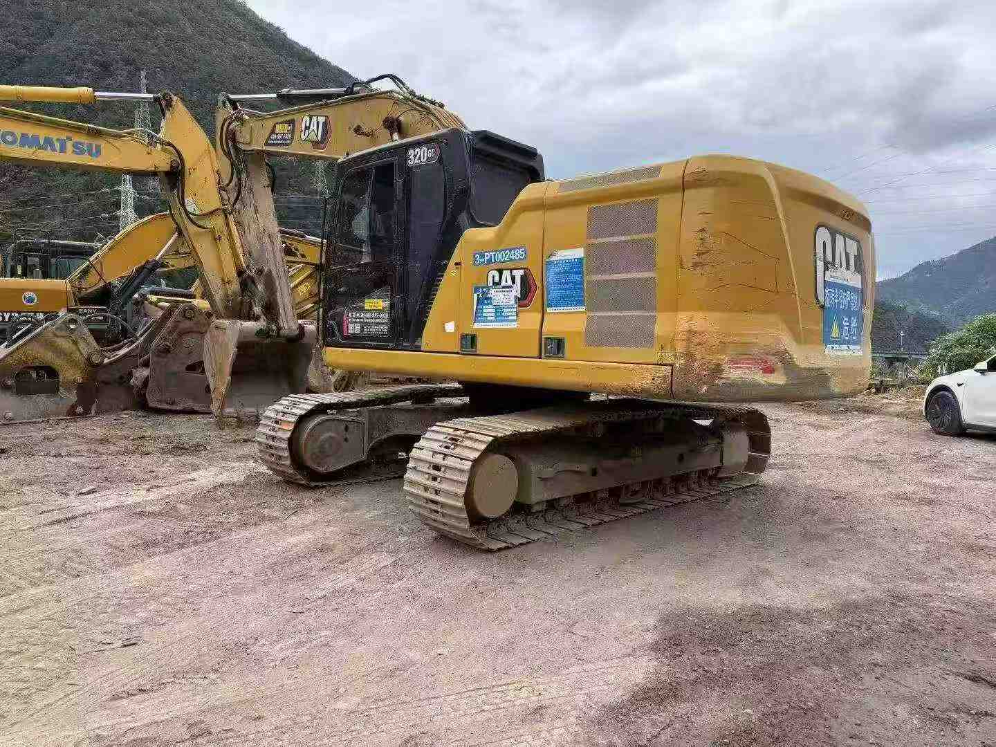 Buy Caterpillar 320A Used Excavator / 5