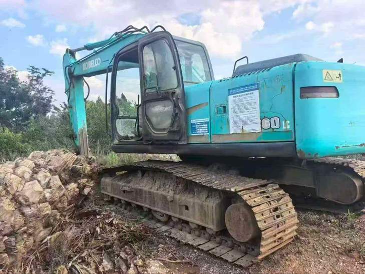 Buy Kobelco SK230 Used Excavator / 1