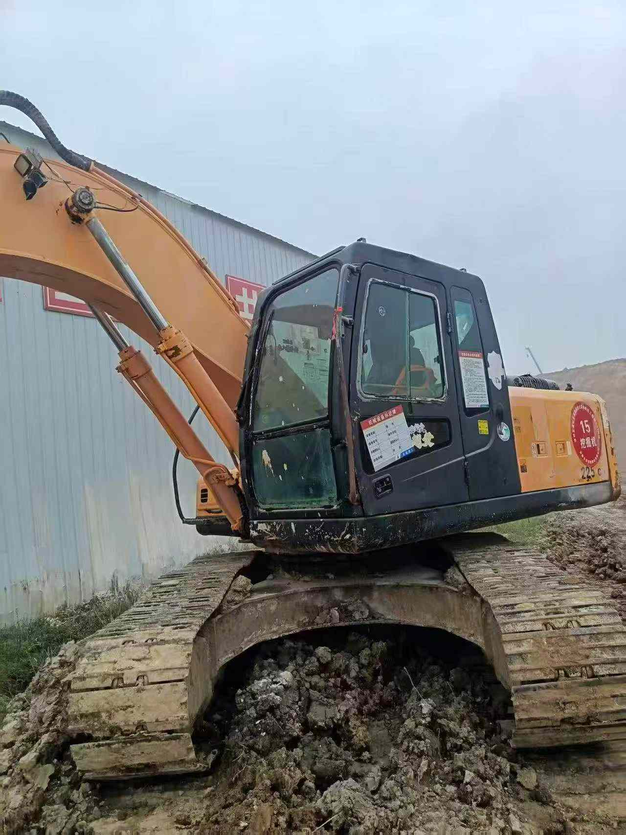 Buy Hyundai R225-7 Used Excavator / 3