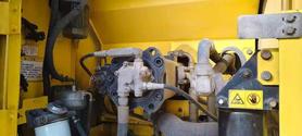 Buy Kobelco SK200 Used Excavator / 9 Buy Kobelco SK200 Used Excavator / 9