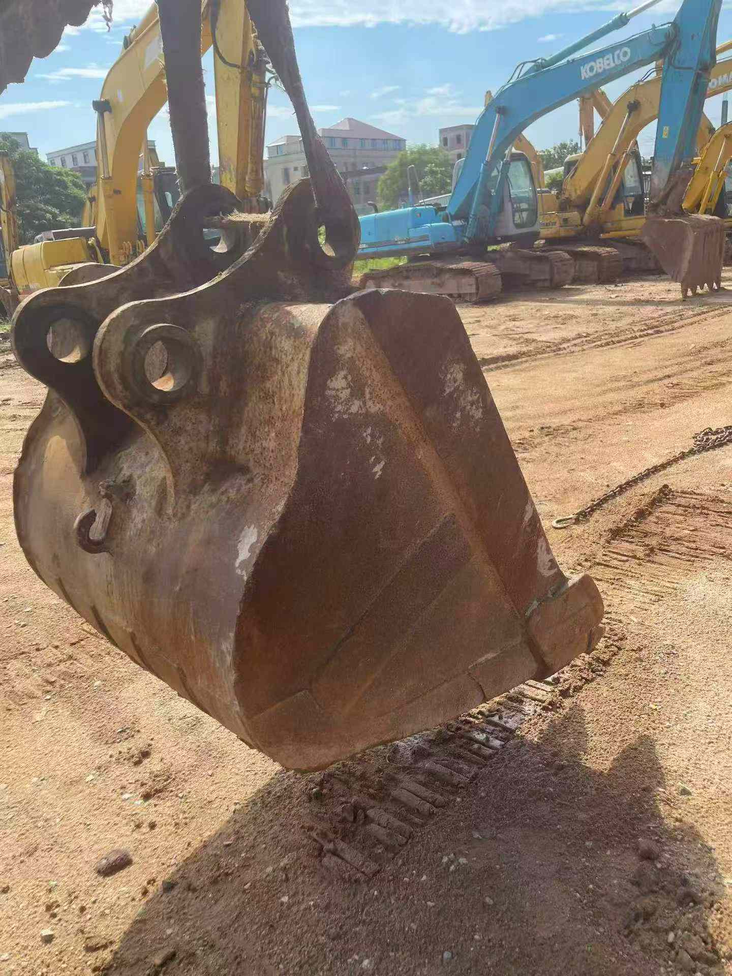 Buy Kobelco SK230 Used Excavator / 4