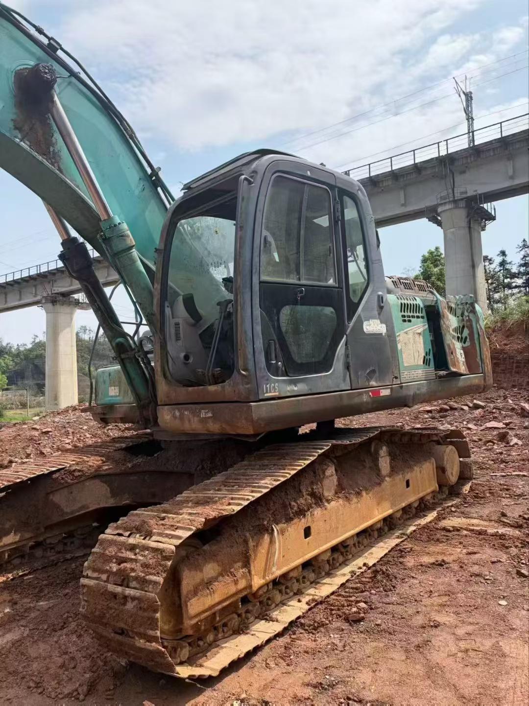 Buy Kobelco SK250-6 Used Excavator / 2